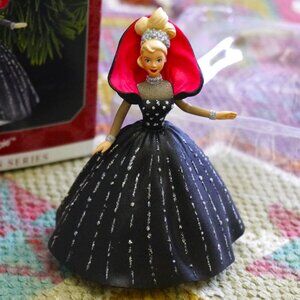 Vintage NEW IN BOX 1998 Collectable "Holiday Barbie", Hallmark Keepsake Ornament
